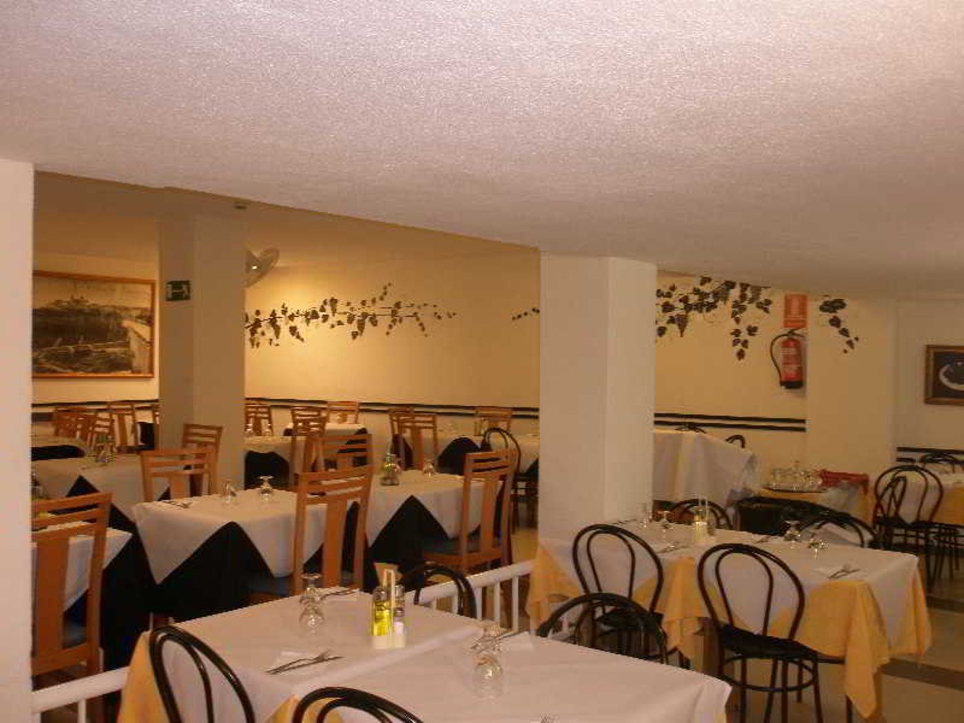 Mayna-Hotel-Restaurant-7