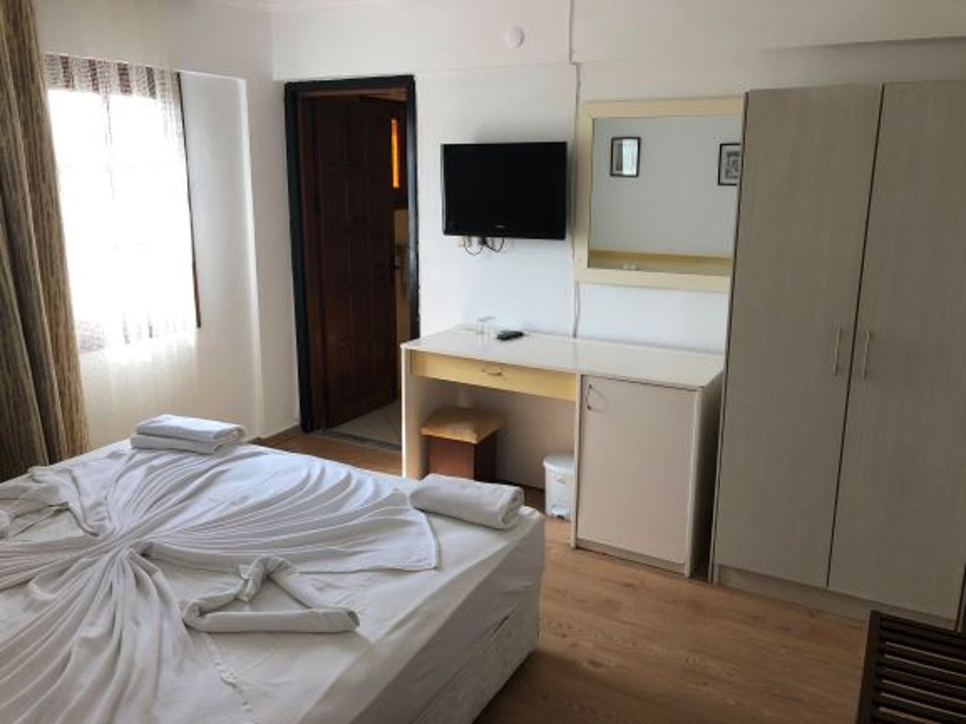 Sun and Sea Beach Hotel