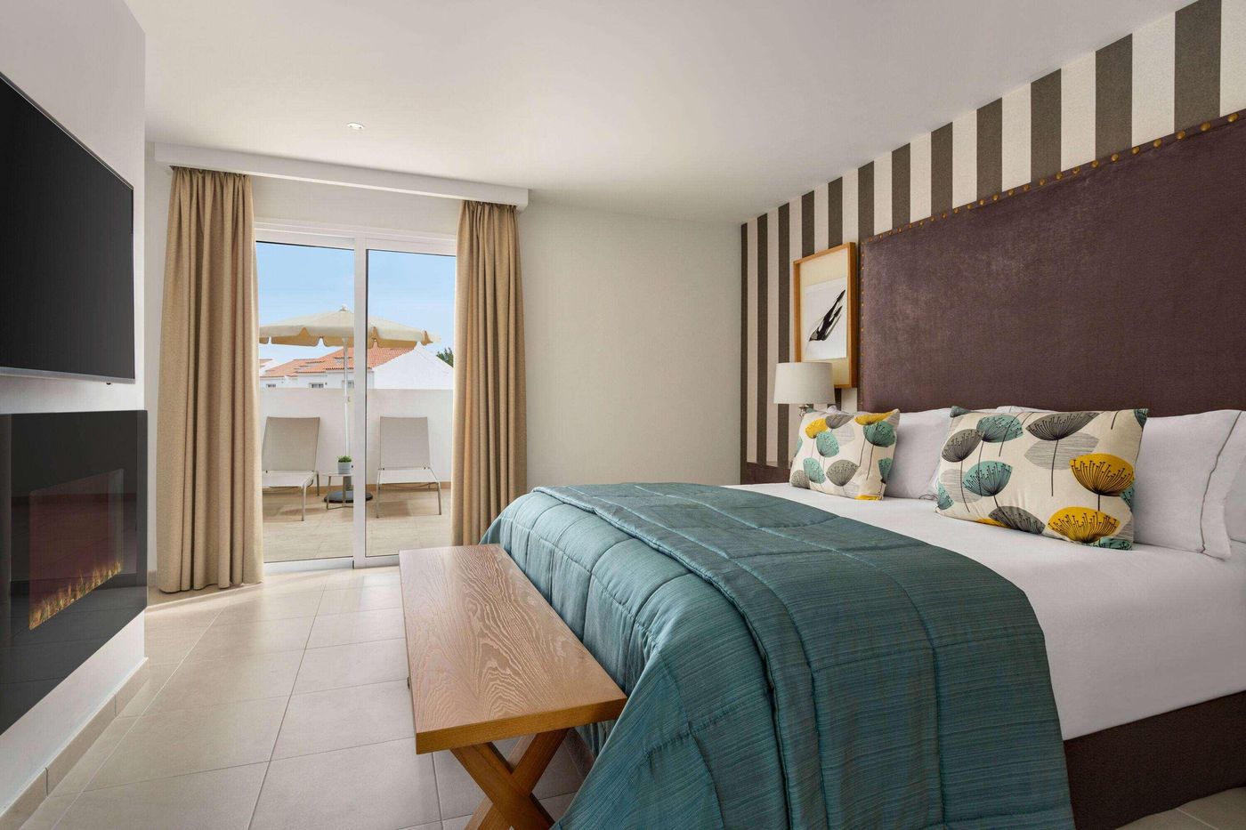 Wyndham-Residences-Golf-Del-Sur-Room-28