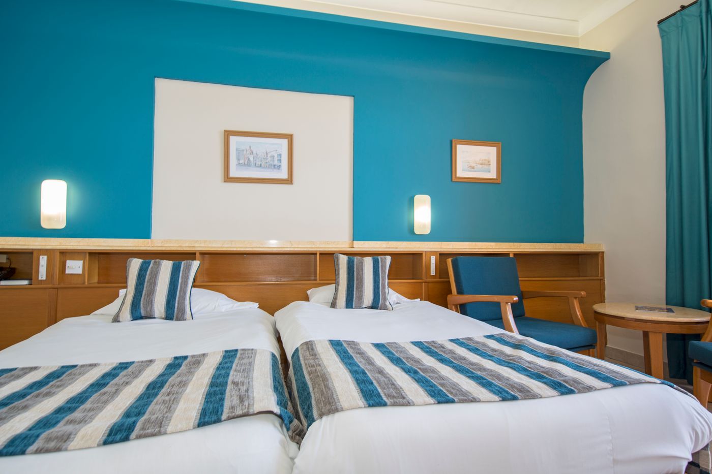 Paradise Bay Resort Hotel