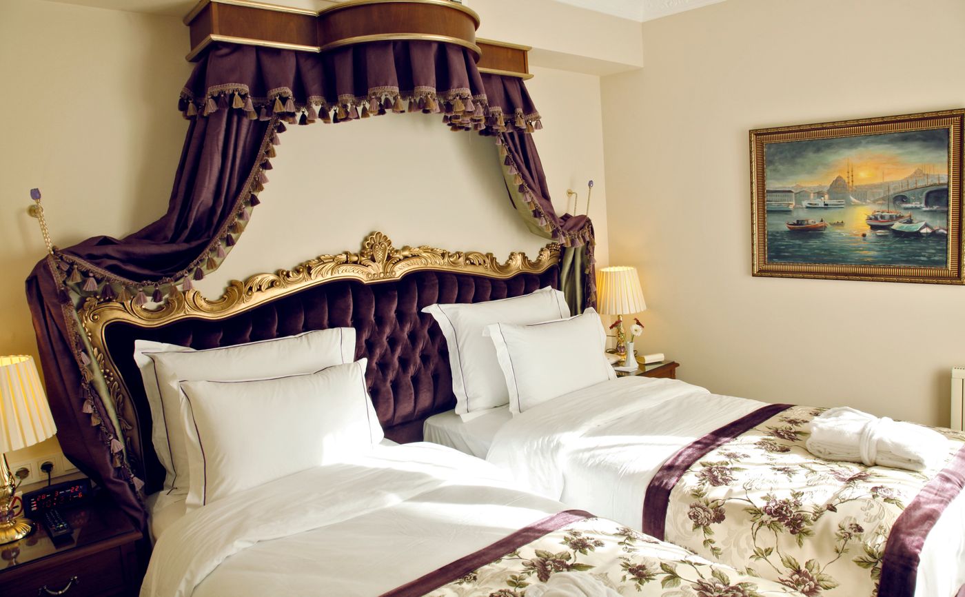 GLK-Premier-Sea-Mansion-Suites---Spa-Room-27