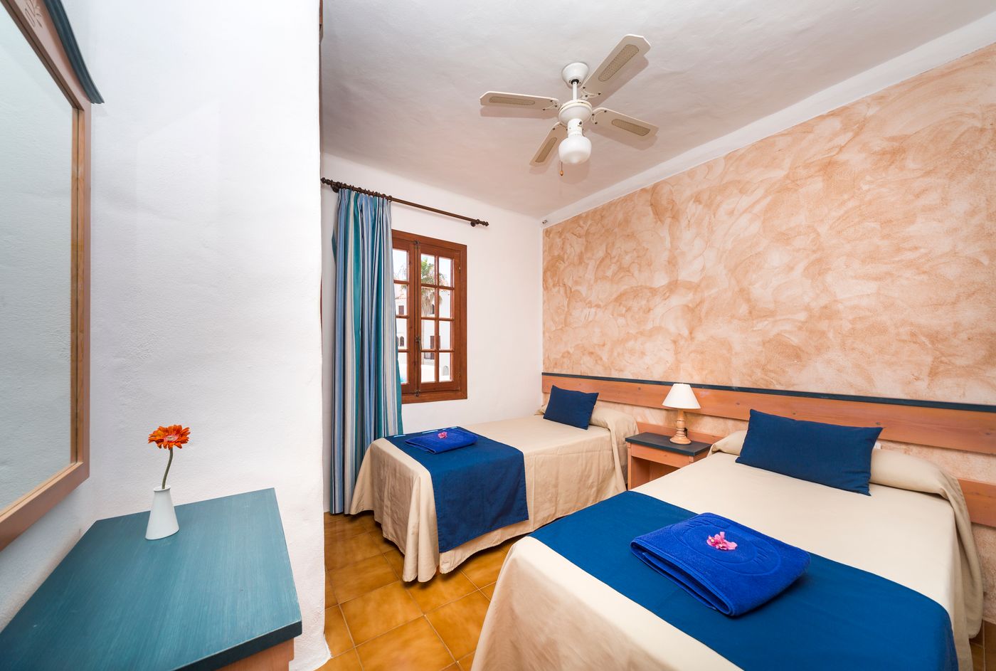 Tramontana-Park-Room-17