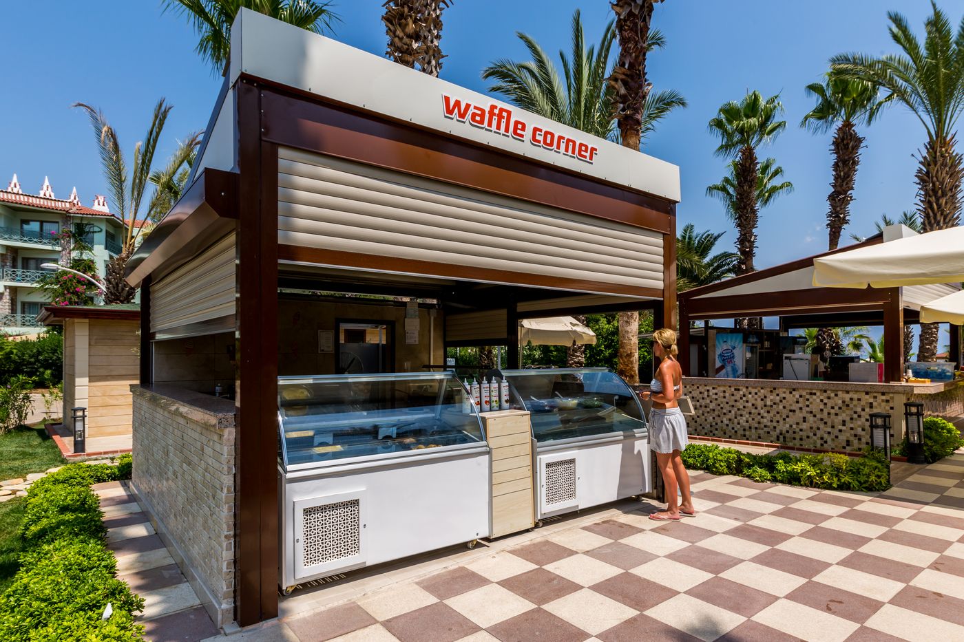 Aqua-Hotel-Restaurant-10