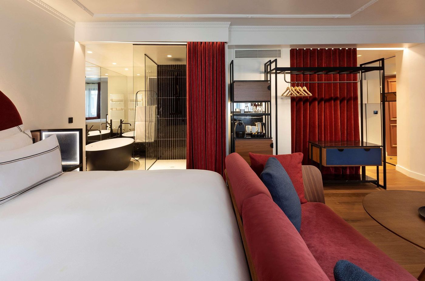 Melia-Paris-Tour-Eiffel-Room-30