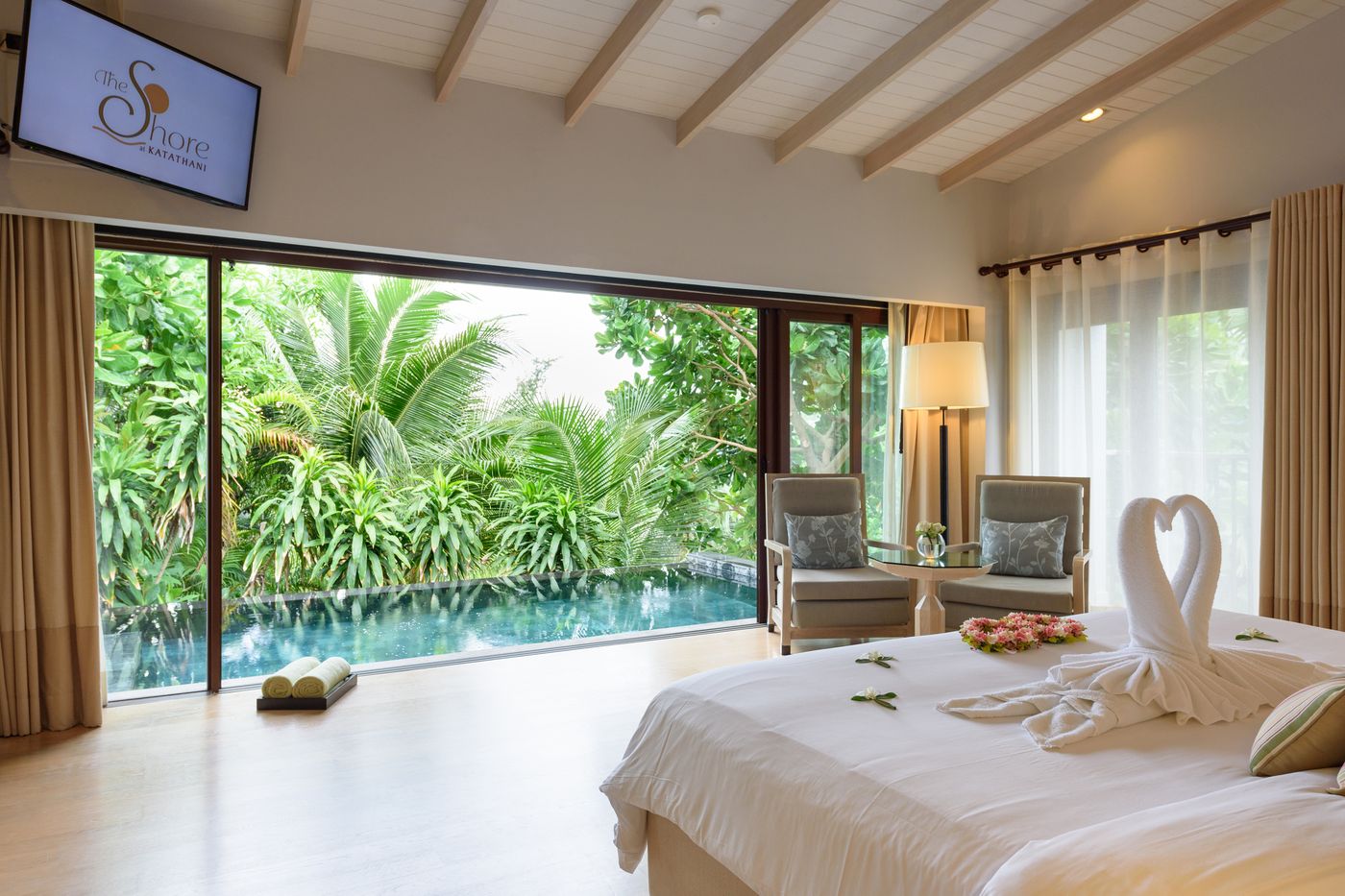 The-Shore-at-Katathani-Room-40