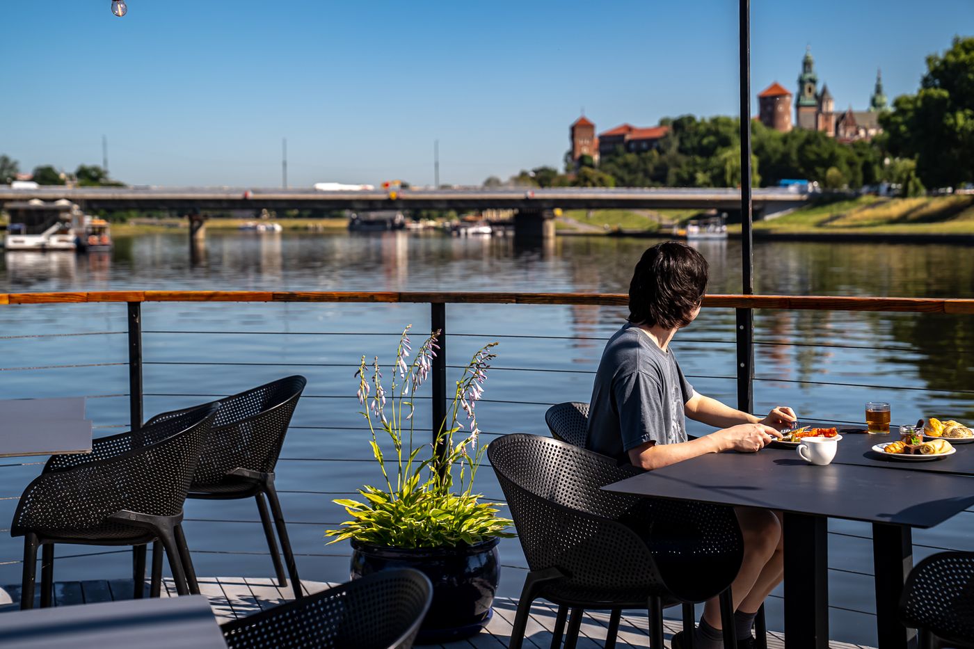 New-Port-Hotel-Restaurant-41