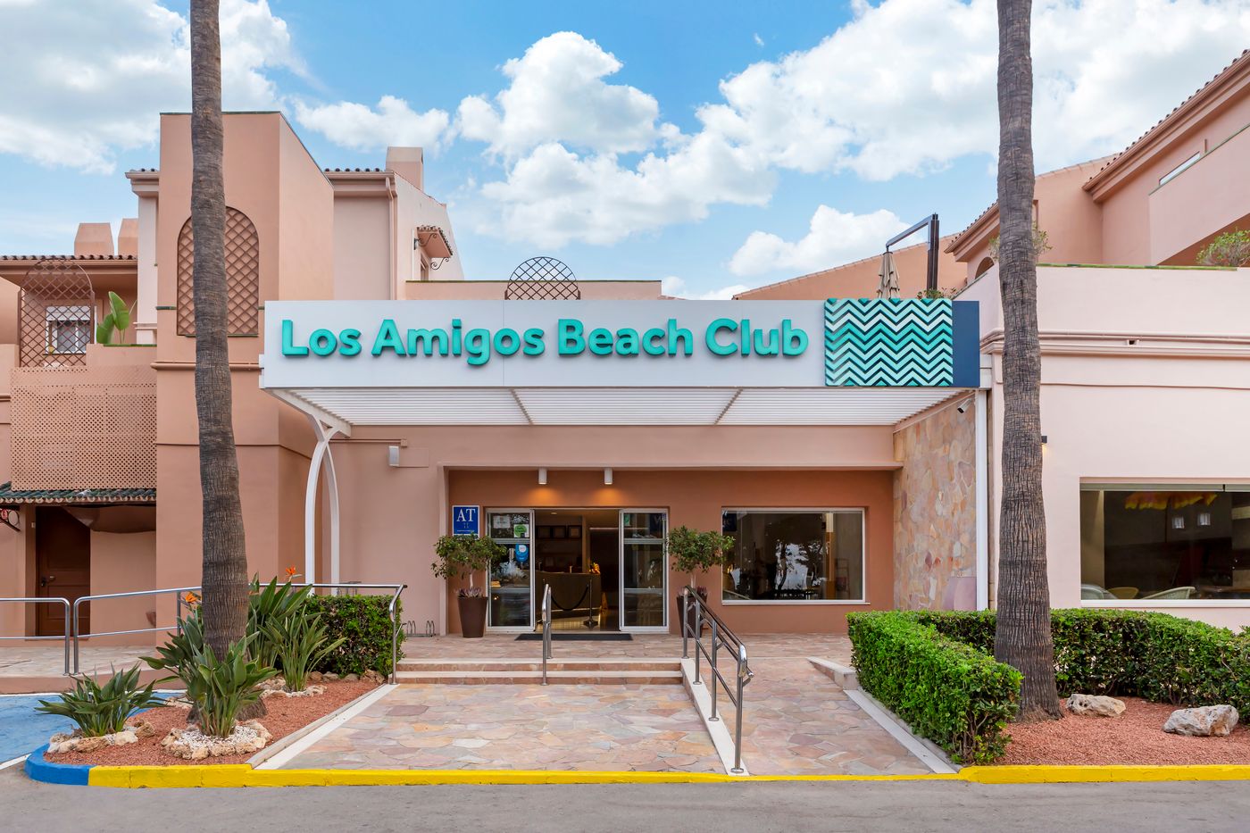 Los-Amigos-Beach-Club-General-view-12