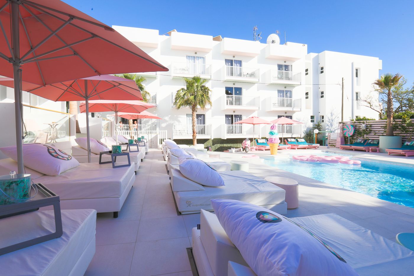 Wi-Ki-Woo-Hotel-Ibiza---Adults-Only-General-view-3