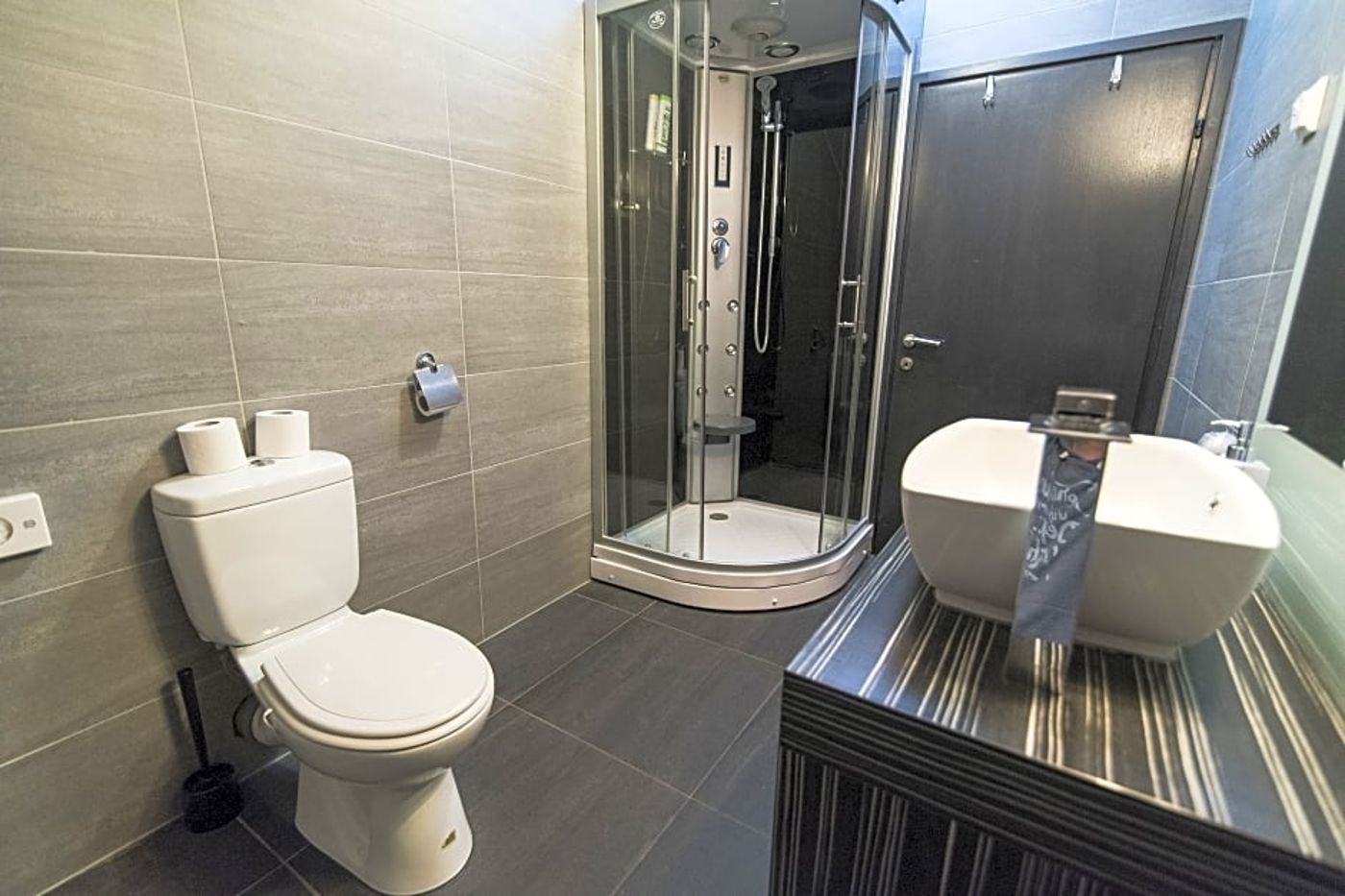 Cool Zagreb Airport-Croatia-VELIKA GORICA-General view-3