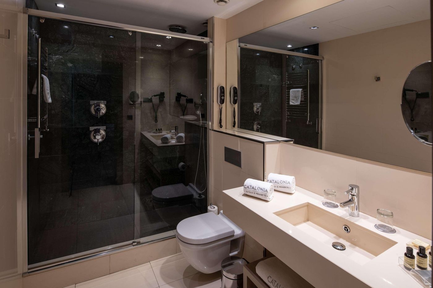 Catalonia-Plaza-Mayor-Room-50