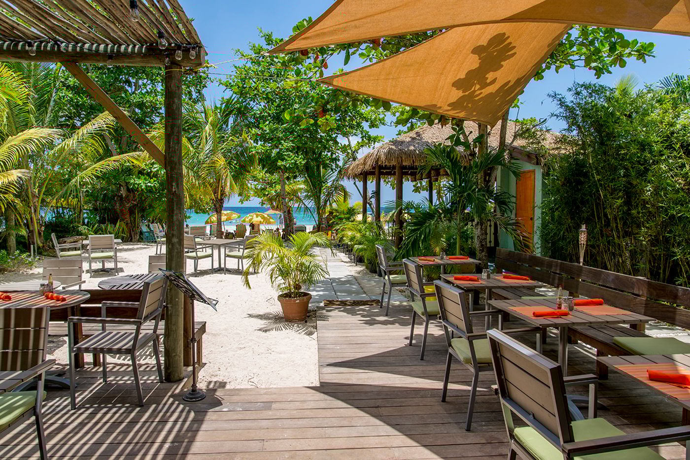 Country-Country-Hotel-Restaurant-17