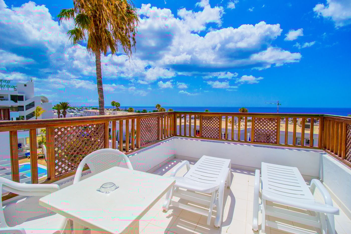 Vista Mar Apartments