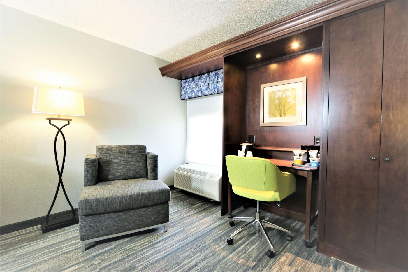 Hampton Inn Atlanta-Cumberland Mall- NW-United States-ATLANTA-Room-7