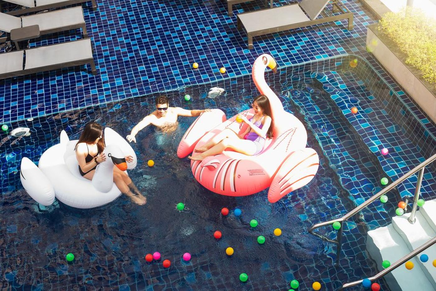 Eleven-Hotel-Bangkok-Pool-29