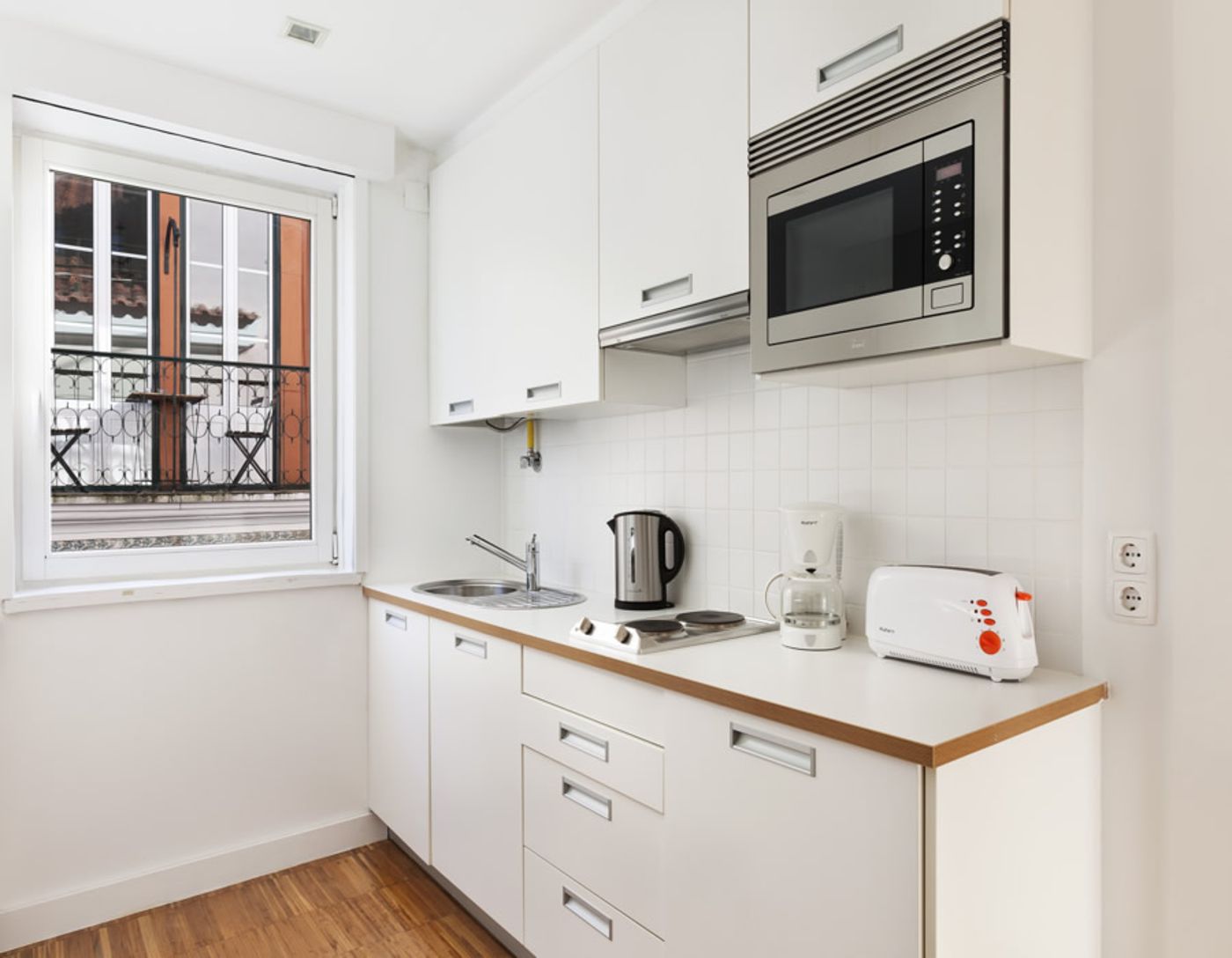 Hello-Lisbon-Marques-de-Pombal-General-view-16