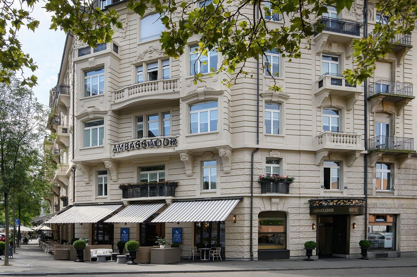 Small Luxury Hotel Ambassador A L'Opera-Switzerland-Zurich-General view-3