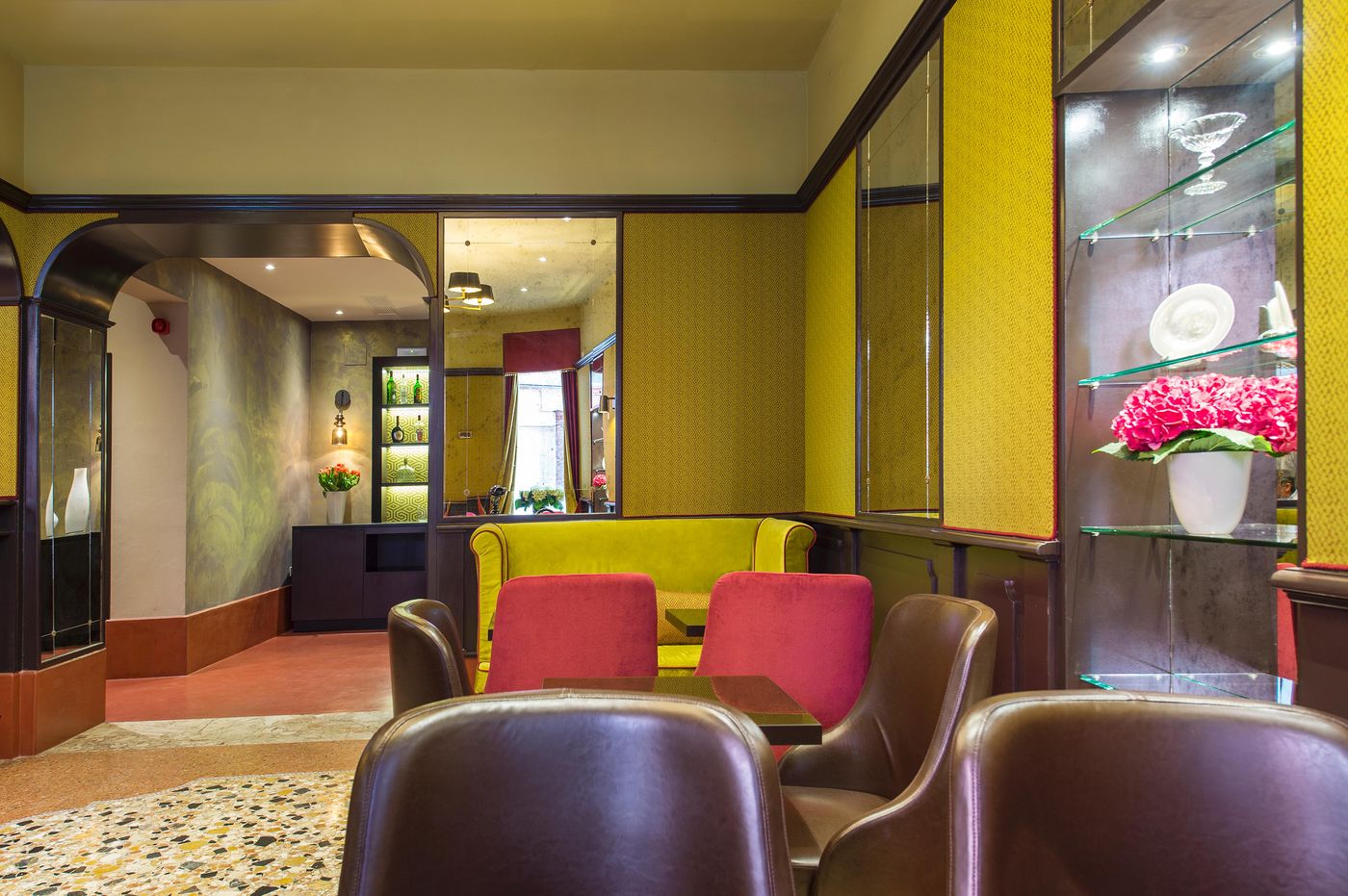 Campiello-Hotel-Lobby-1