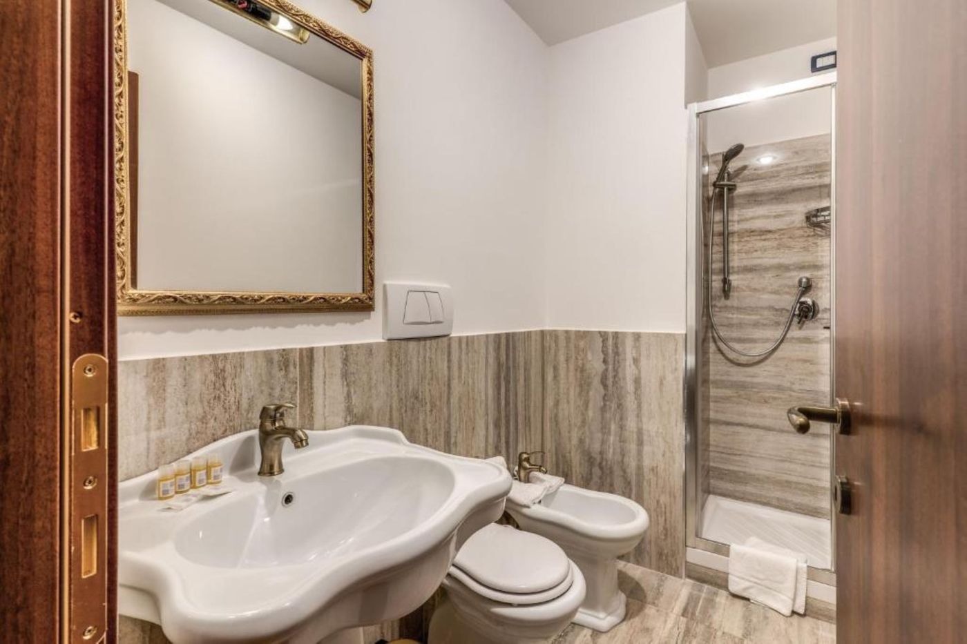 Residenza-Ave-Roma-Room-20