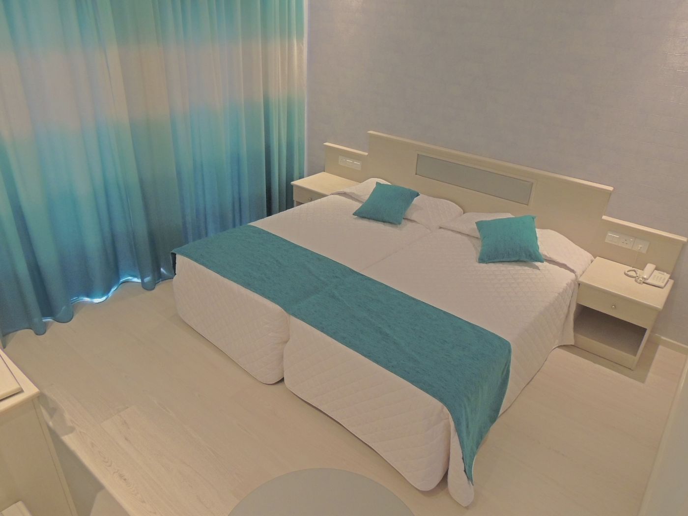 Anesis-Hotel-Room-35