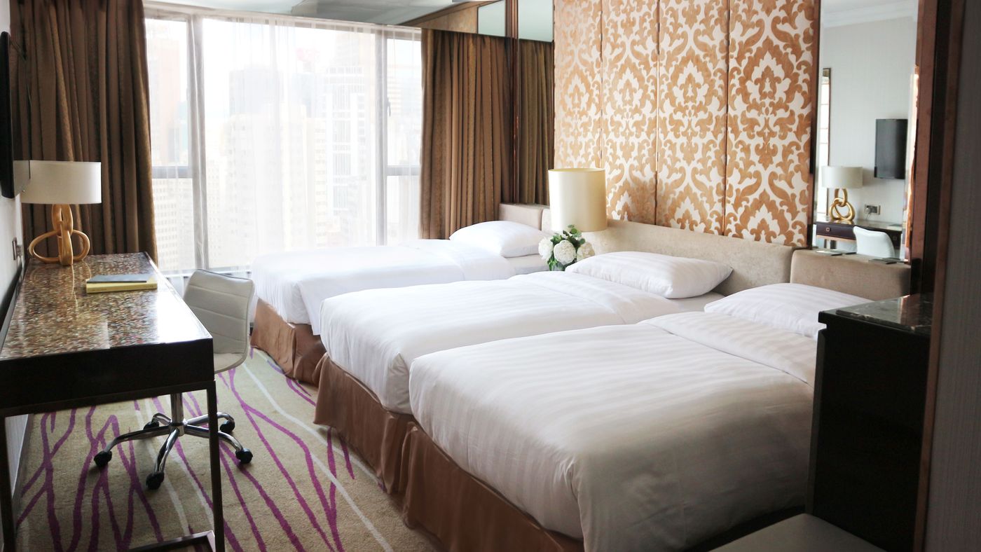 Dorsett-Wanchai--Hong-Kong-Room-17