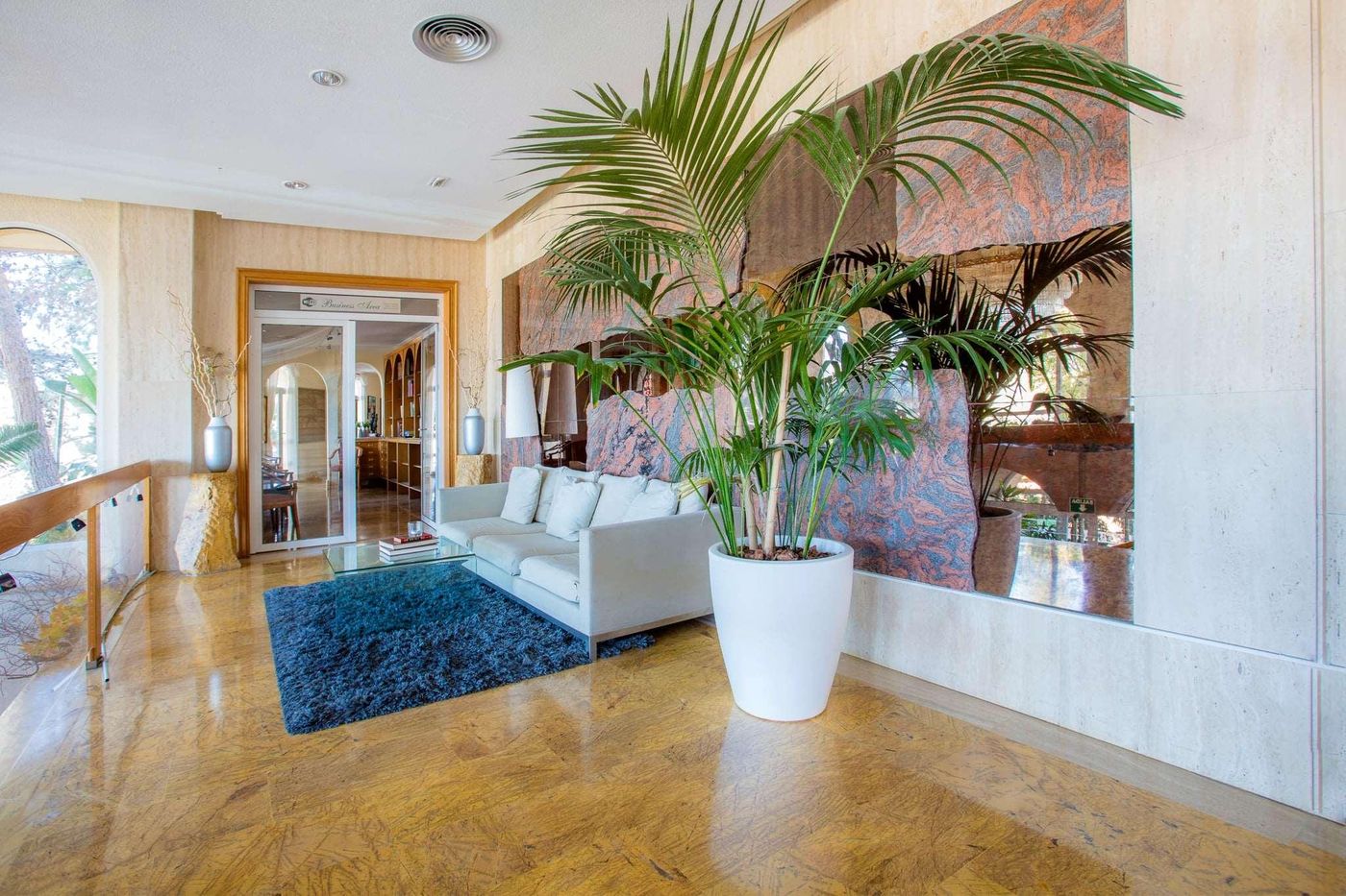 Ramada-Resort-by-Wyndham-Puerto-de-Mazarron-Lobby-58