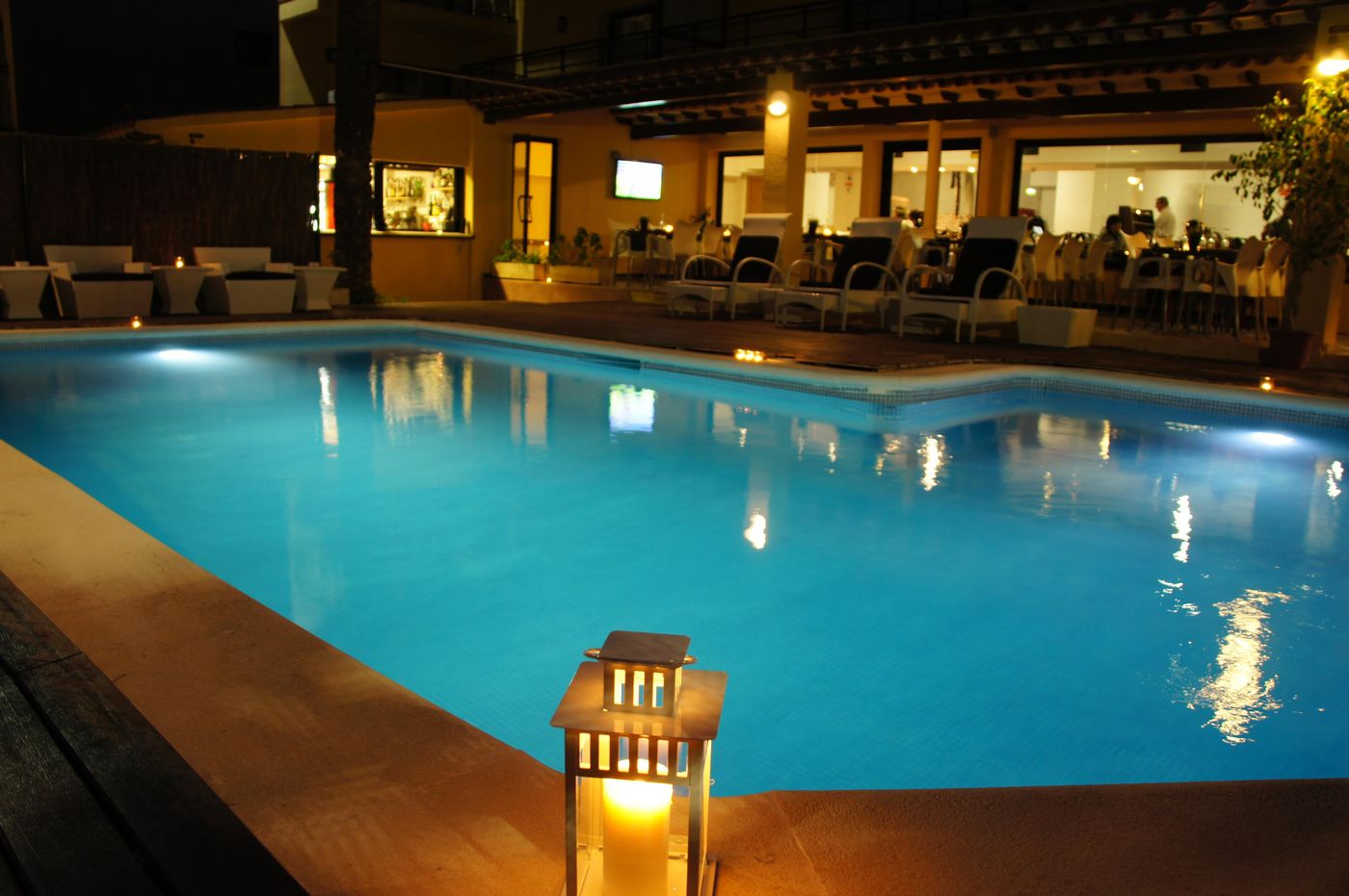 Adia-Cunit-Playa-Pool-6