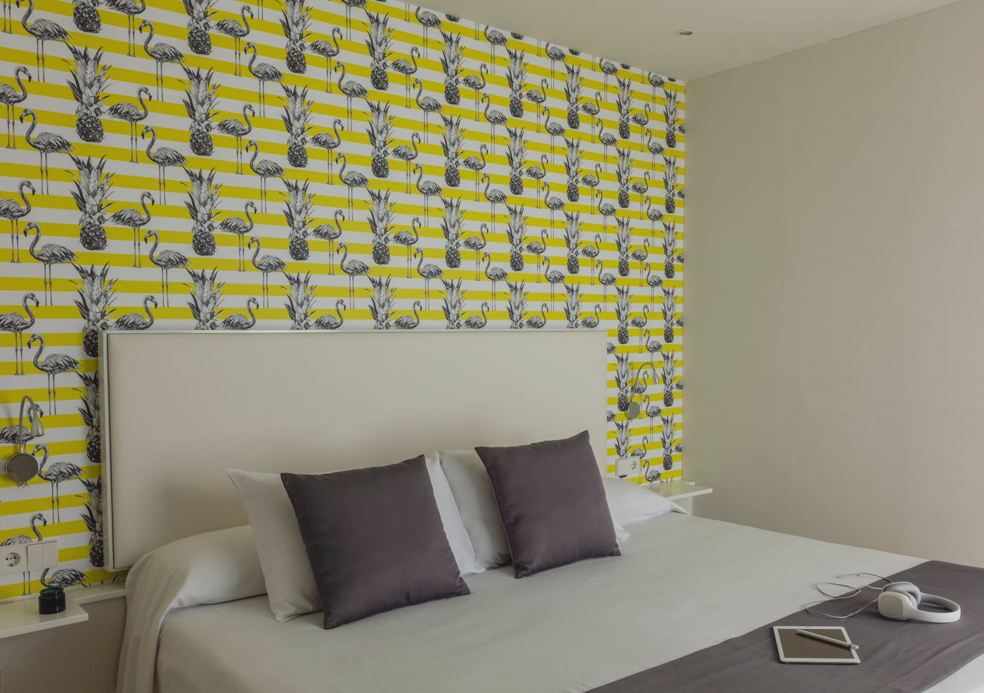 Flamingo-Beach-Mate-Room-33