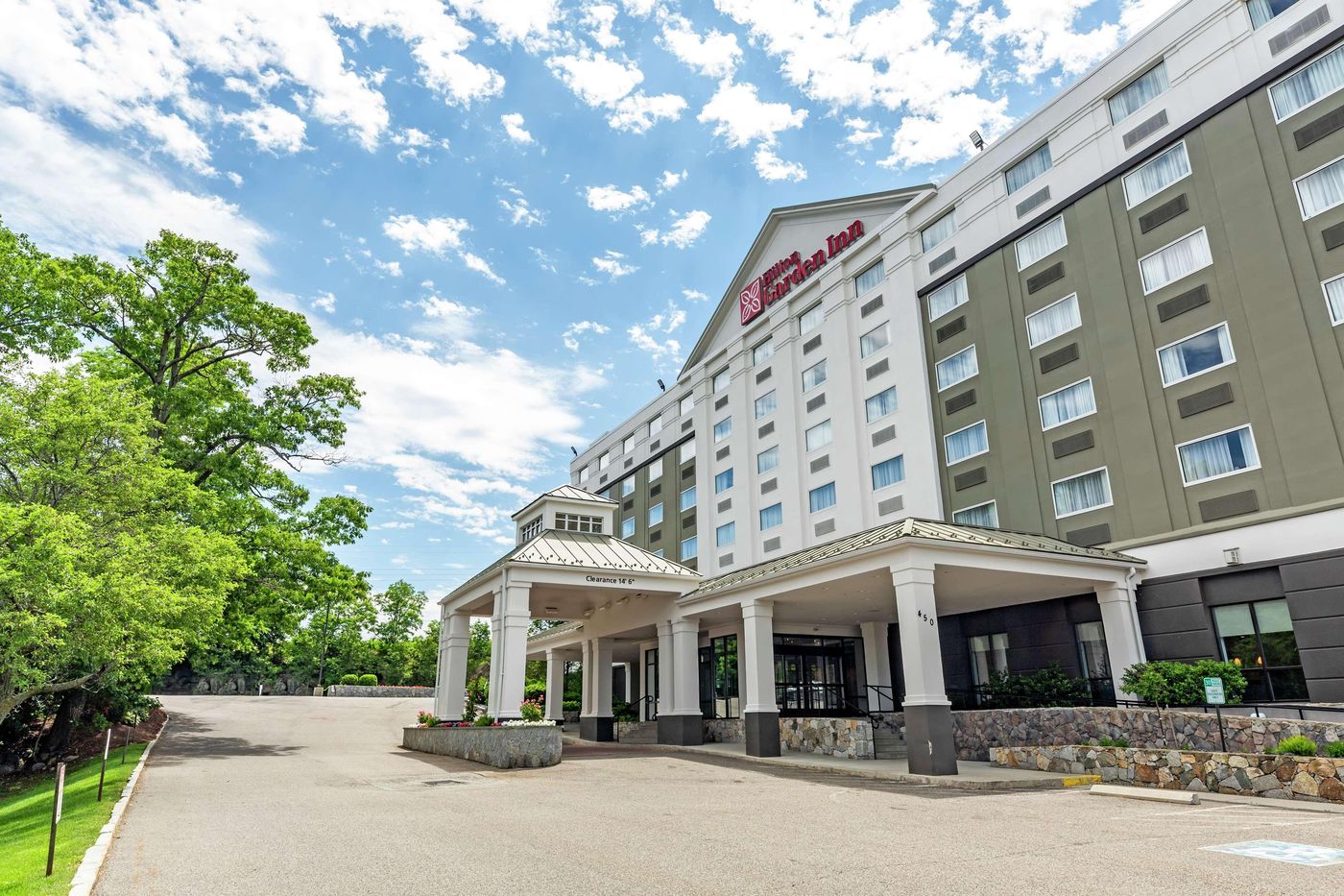 Hilton-Garden-Inn-Boston-Waltham-General-view-10