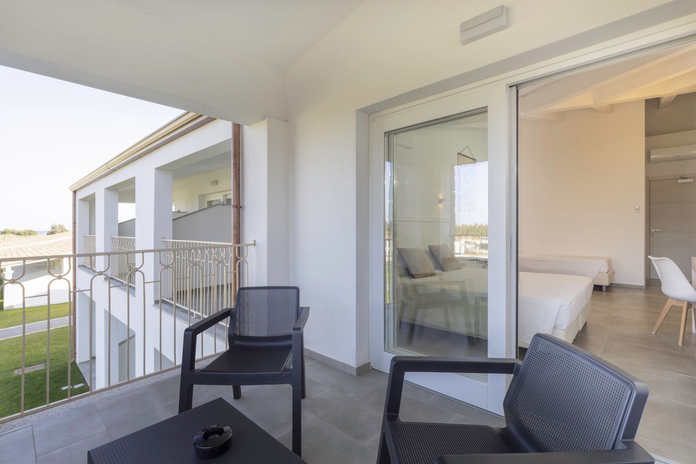 Hotel-S-arena-Beach-Room-36