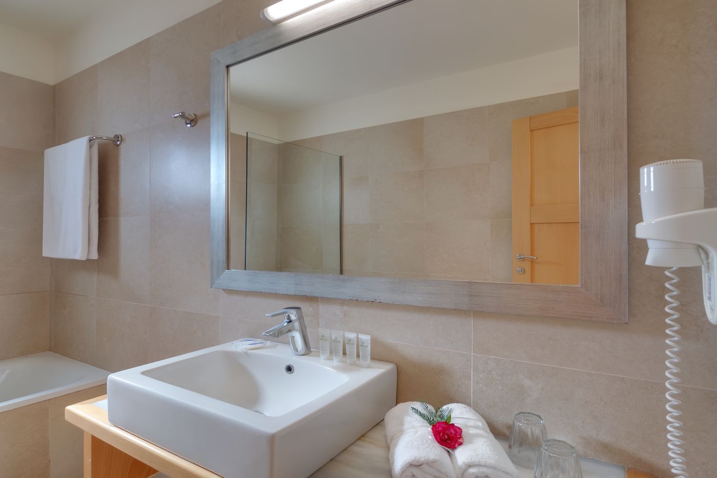 Ariadne-Beach-Room-26