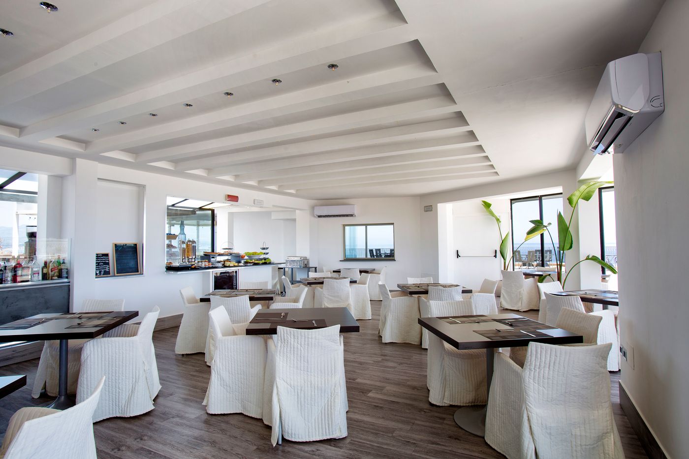 Grand-Hotel-Yachting-Palace-Restaurant-14