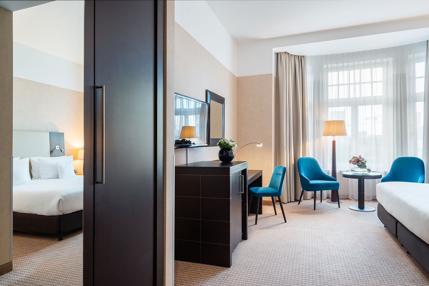 Polonia-Palace-Room-6