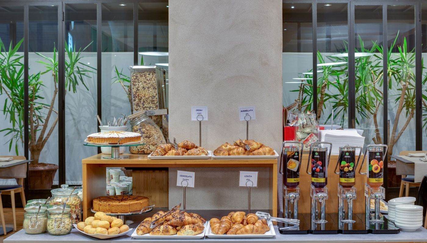 Hotel-Raffaello-Restaurant-45