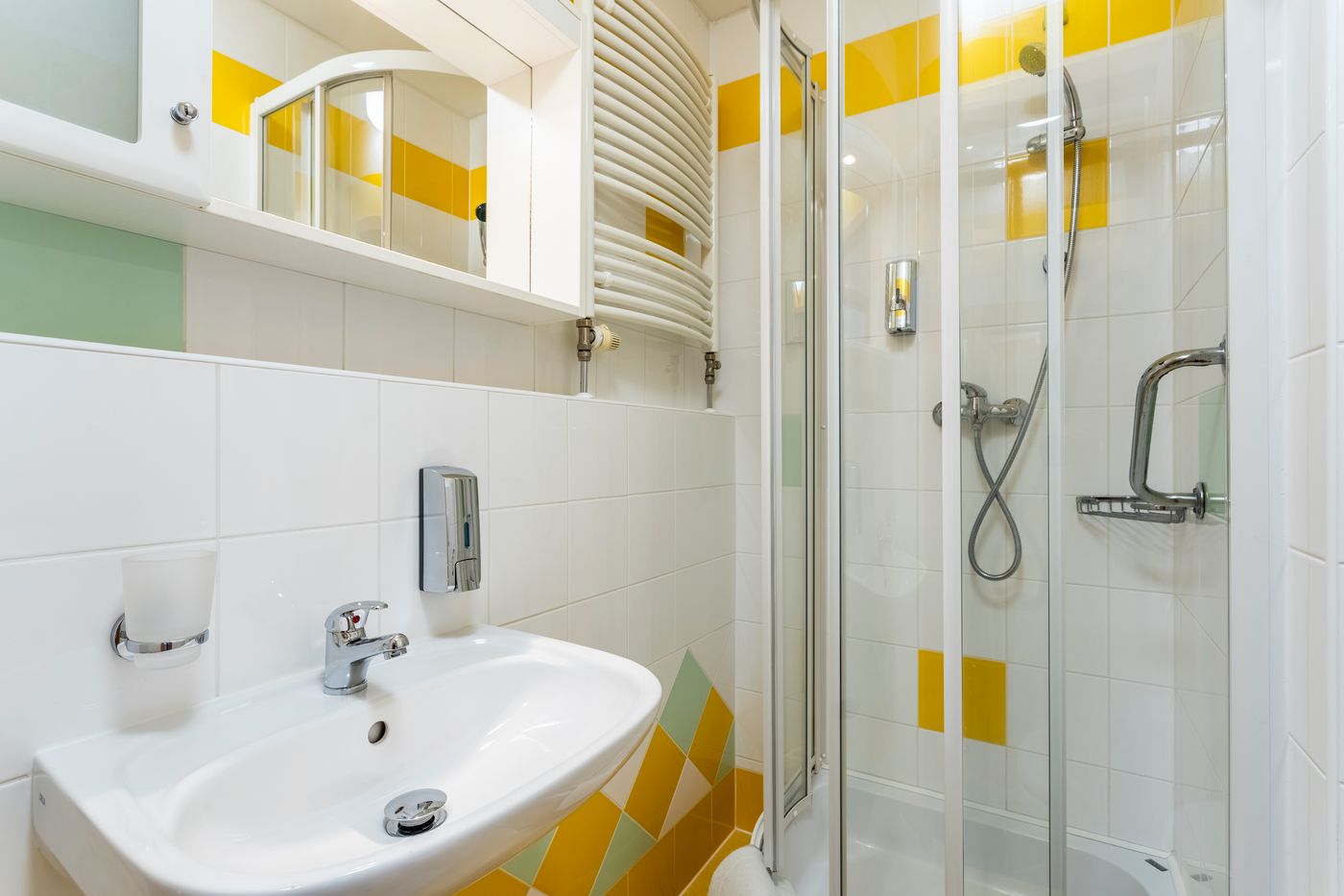 Komplex Curie - Kurhaus Curie-Czech Republic-JACHYMOV -Room-7