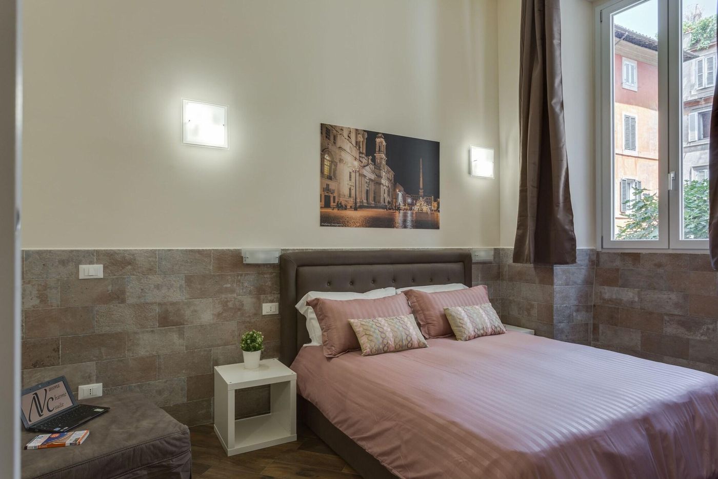 Navona-Charme-Suite-Room-7