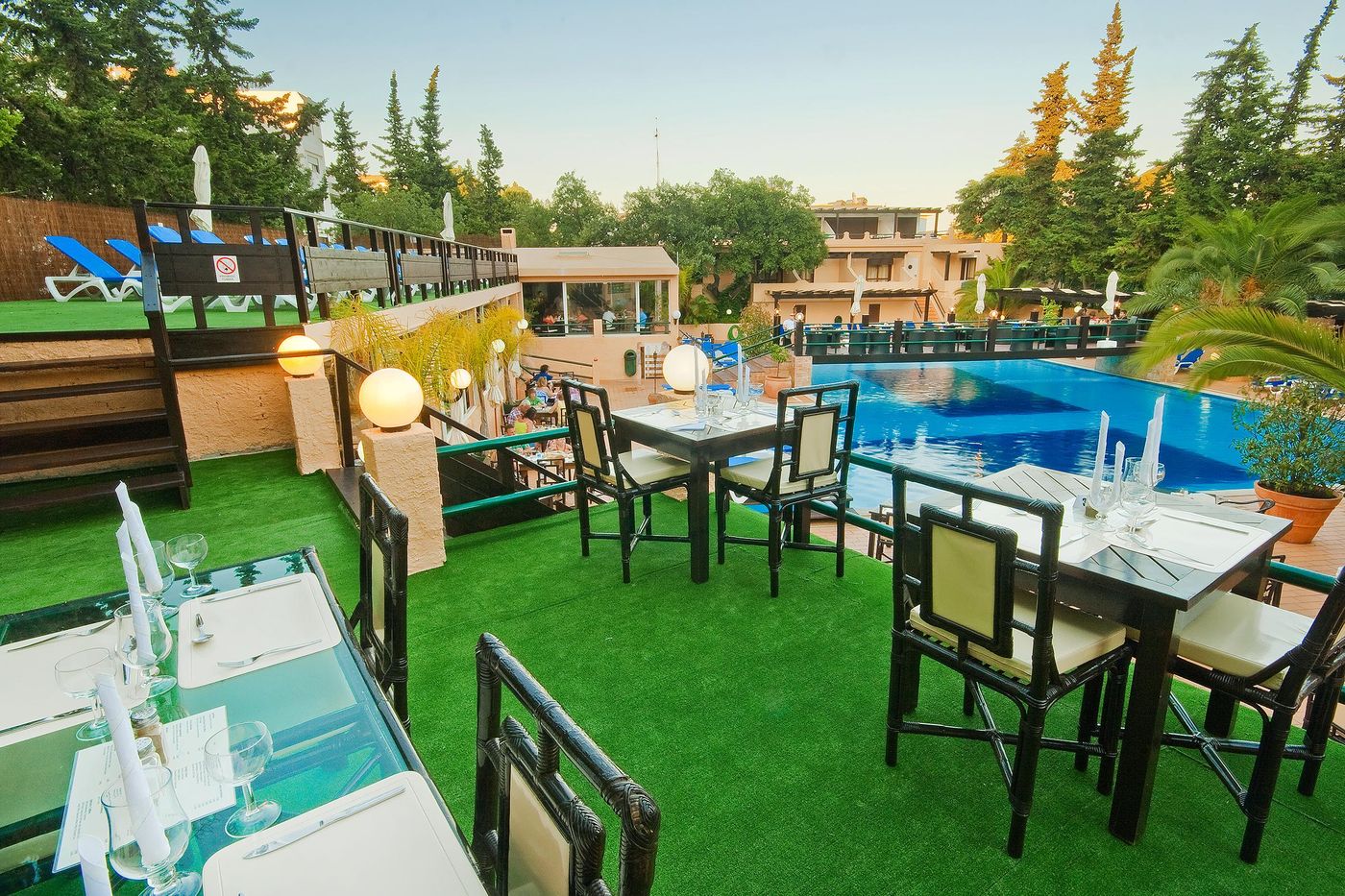 Apartamentos-da-Balaia-Restaurant-11