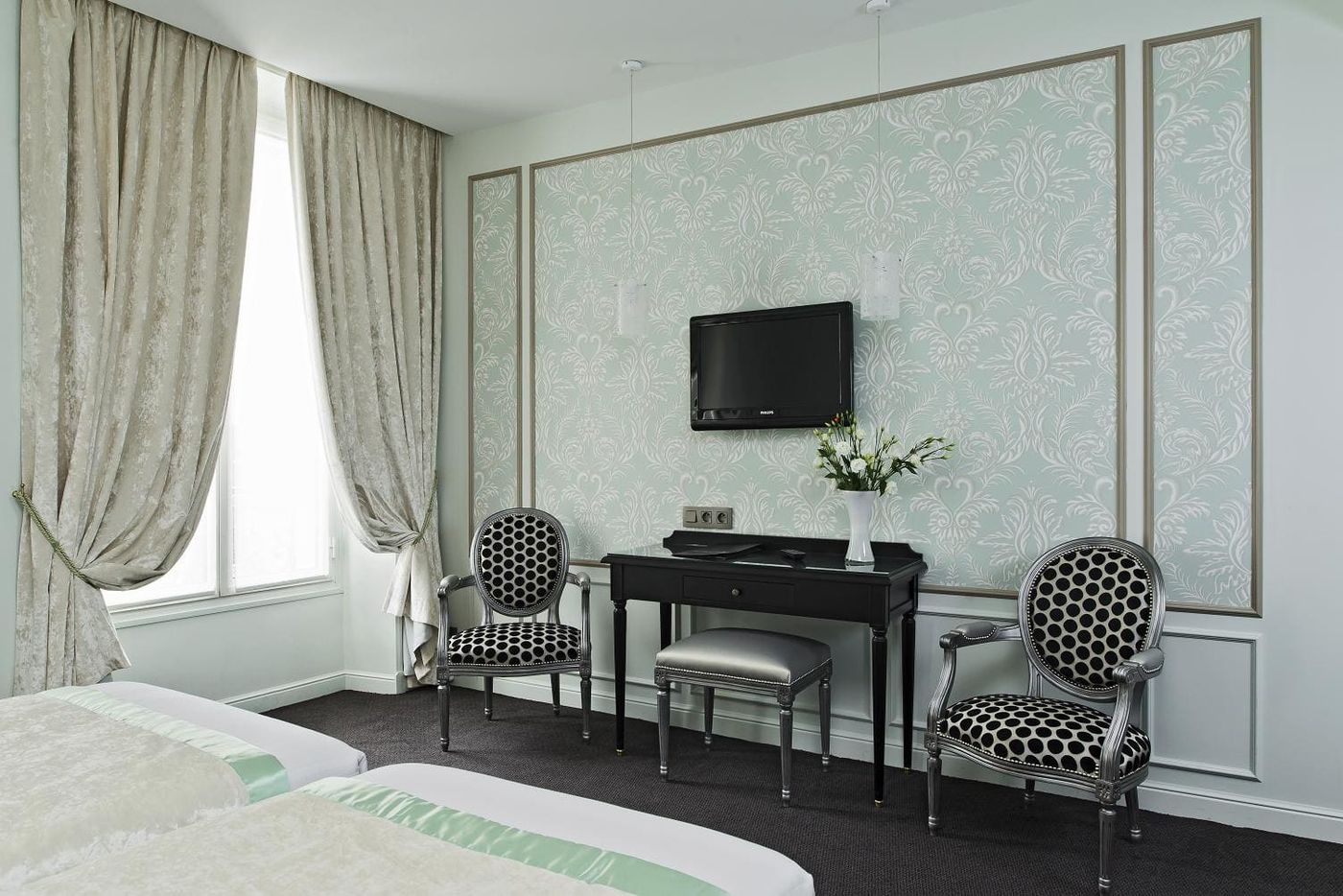 Hotel-Saint-Petersbourg-Opera---Spa-Room-29