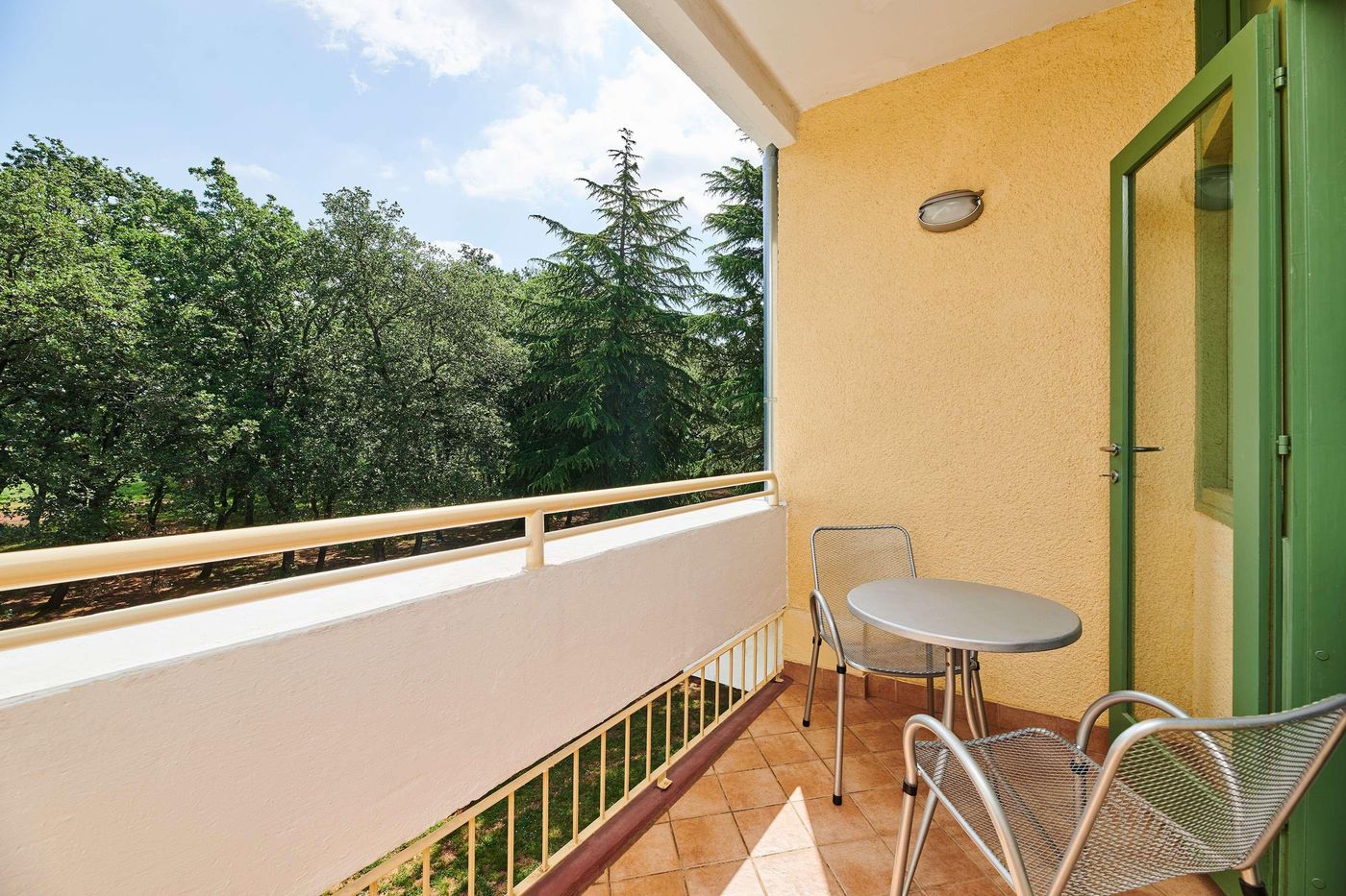 Hotel-Sol-Aurora-Room-18