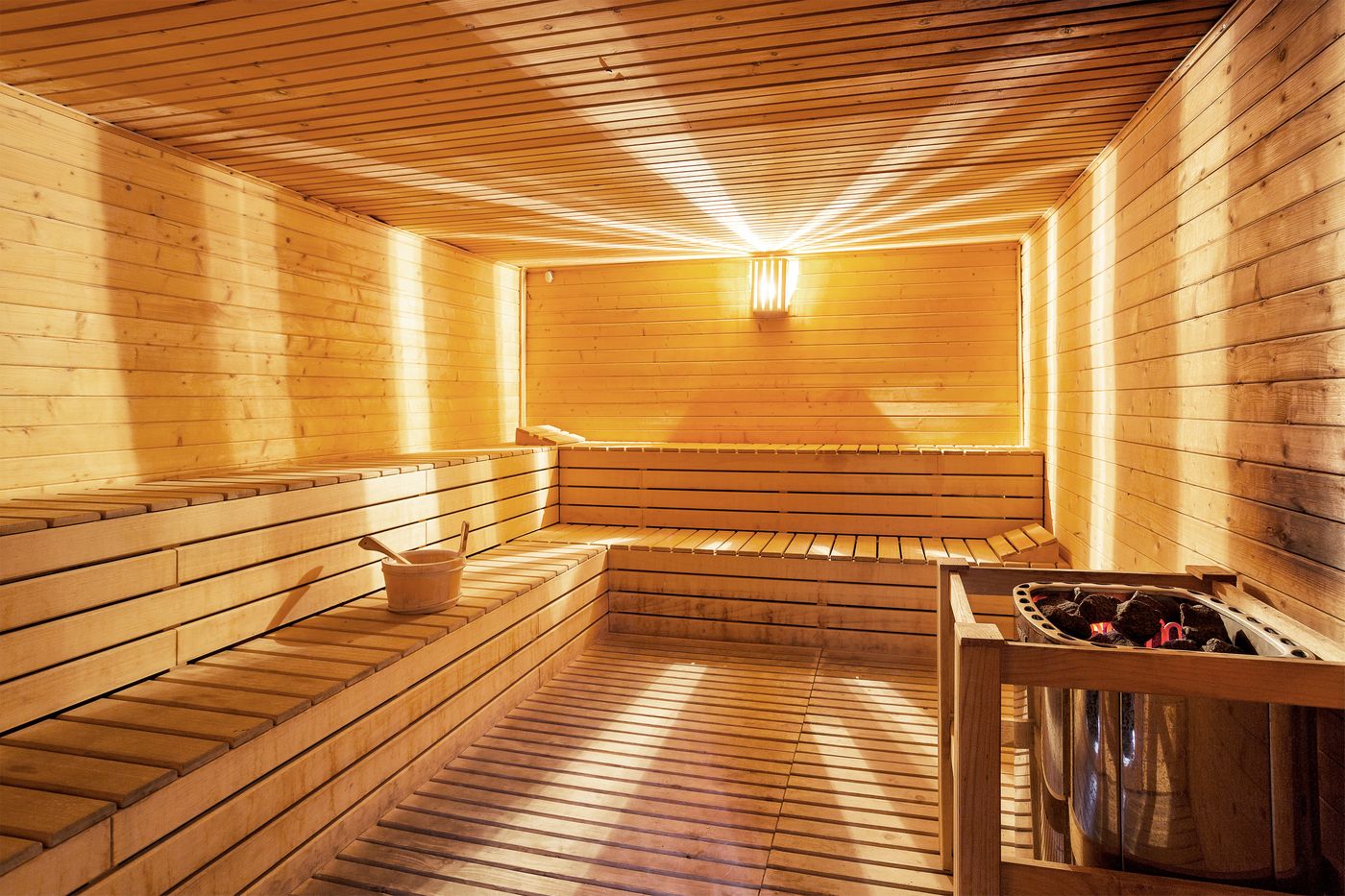 Marble-AMA-Andalucia-Sports-and-Entertainment-57