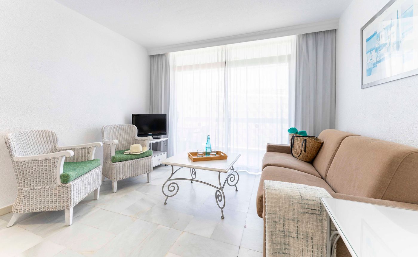 ONA-Palm-Beach-Room-34