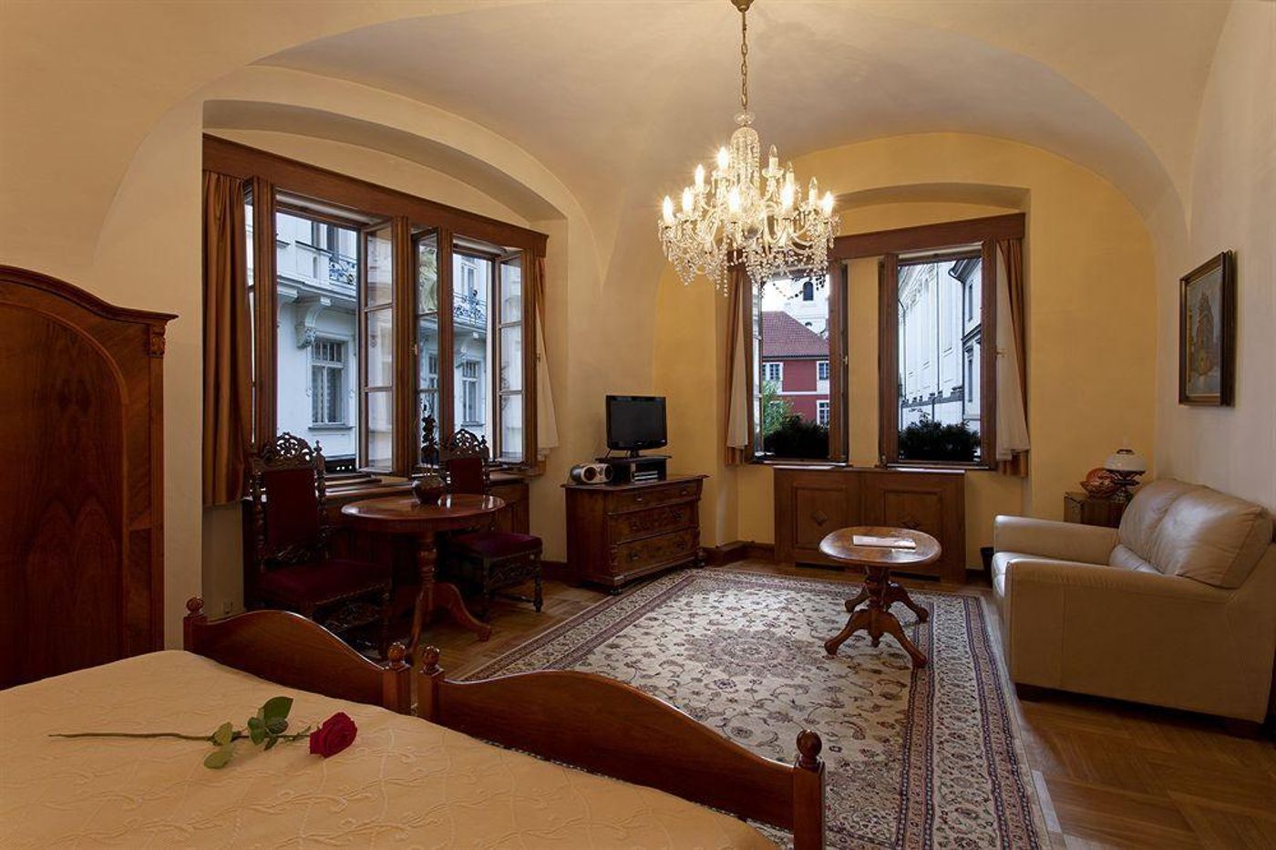 Aurus-Czech Republic-PRAGUE-General view-4