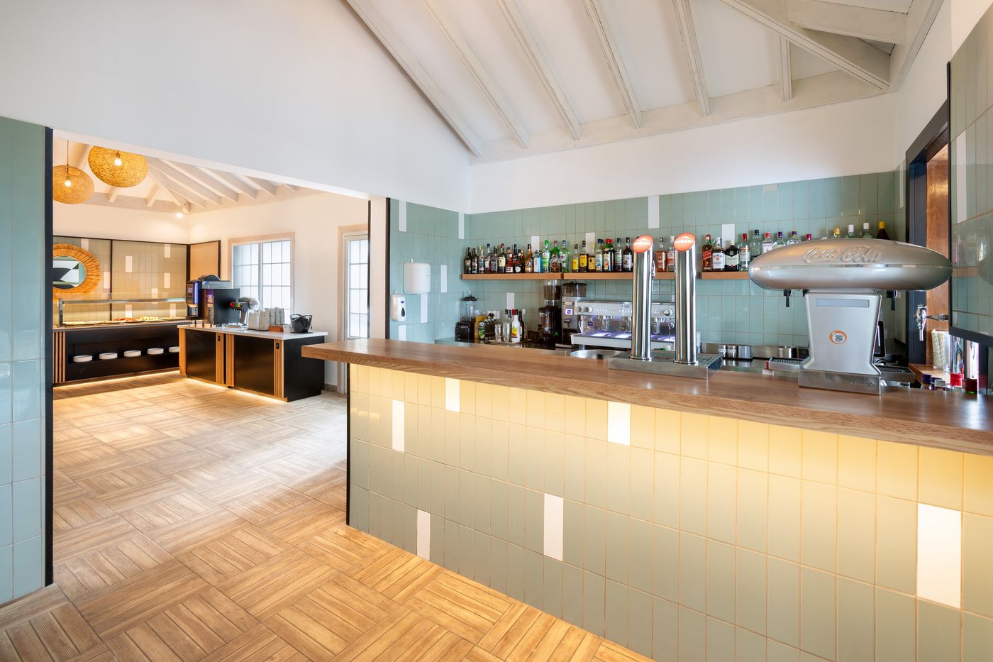 Gran-Castillo-Tagoro-Family---Fun-Playa-Blanca-Bar-63