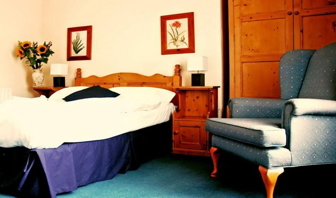 Baggot-Court-Townhouse-Room-7