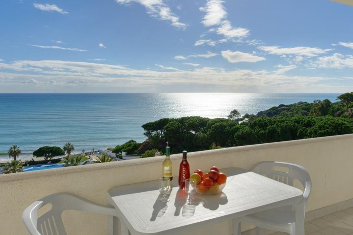 Grand-Muthu-Oura-View-Beach-Club-Terrace-74