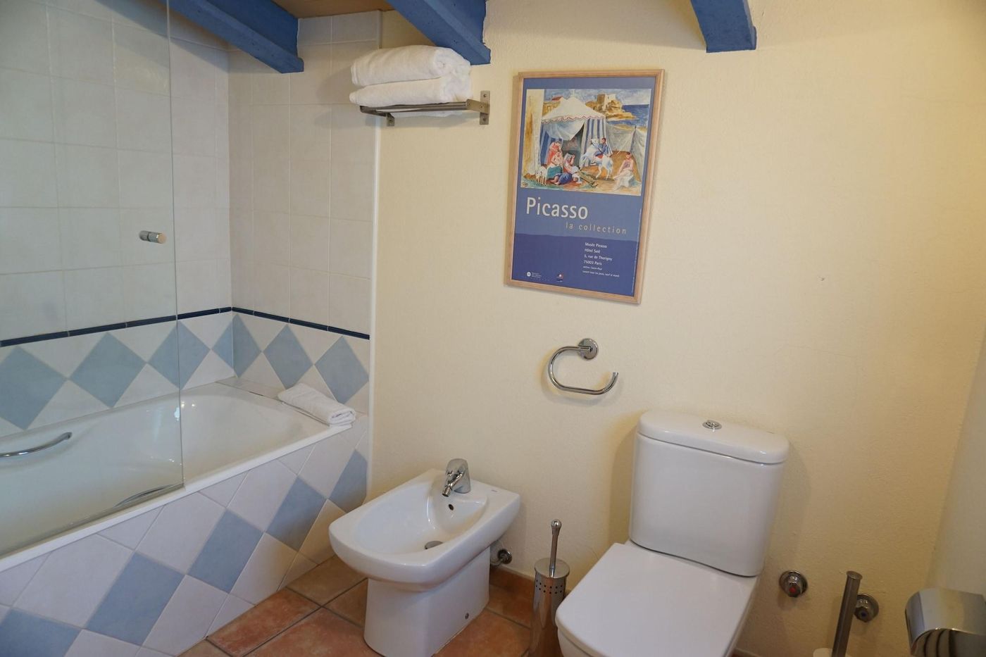 La-Sala-De-Camos-Room-41