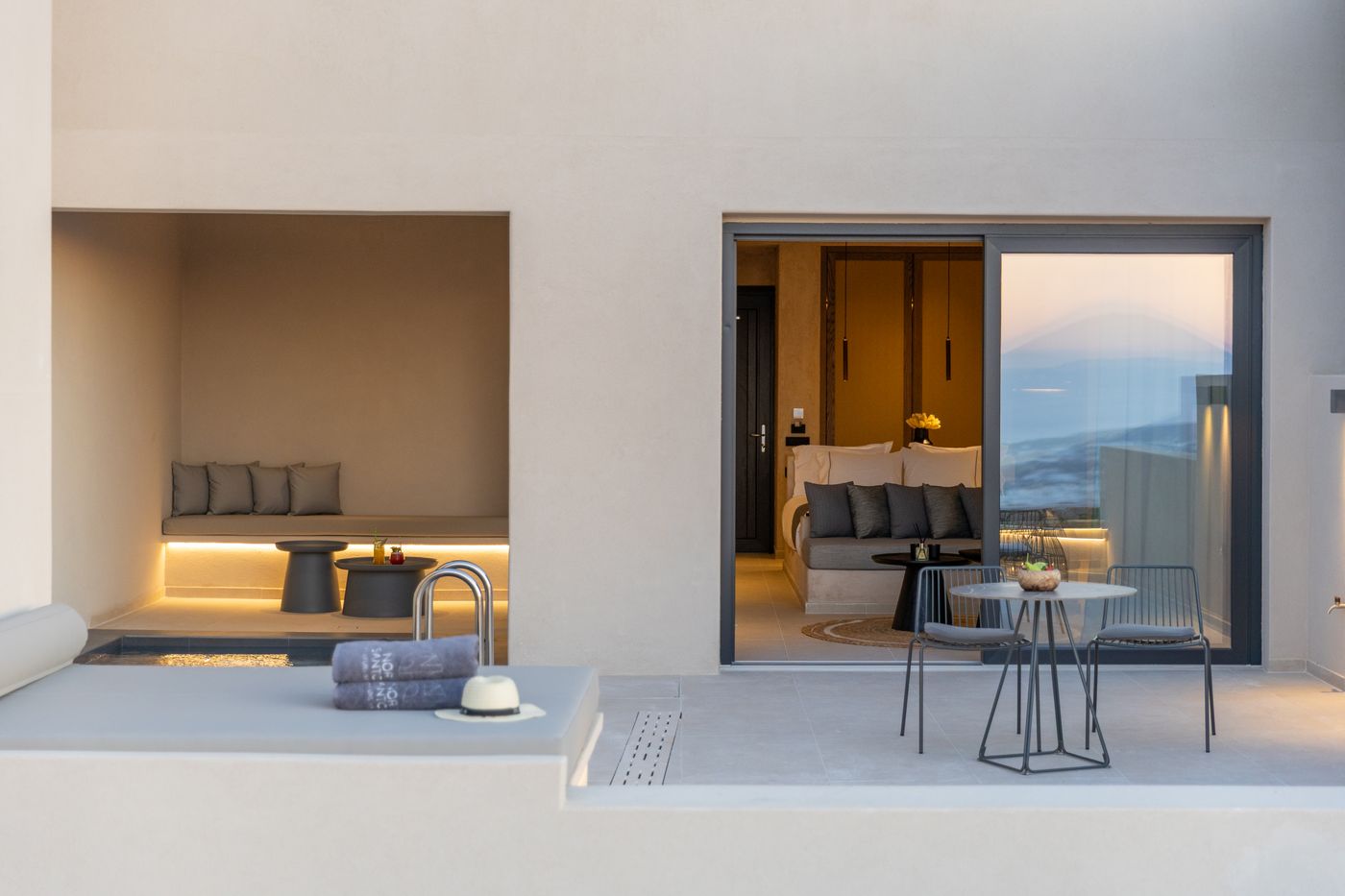 North-Santorini-A-Luxury-Spa-Hotel-Room-6