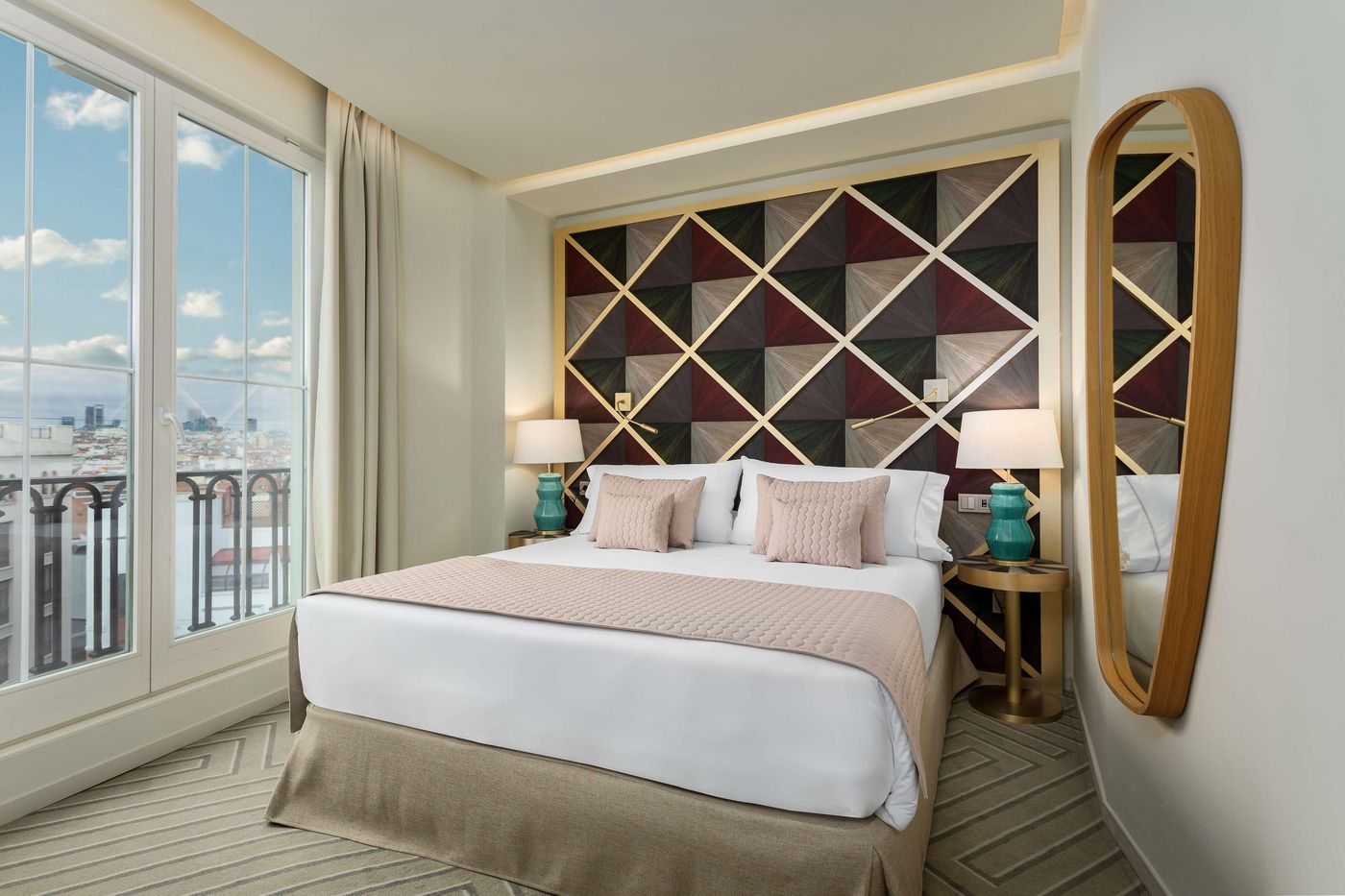 Room-Mate-Macarena-Room-11