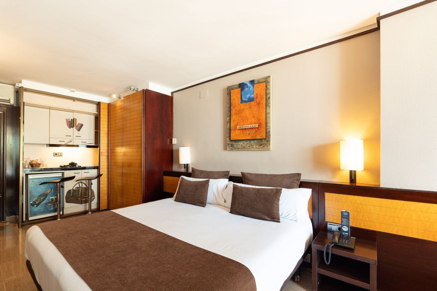 Estela-Barcelona-Room-19