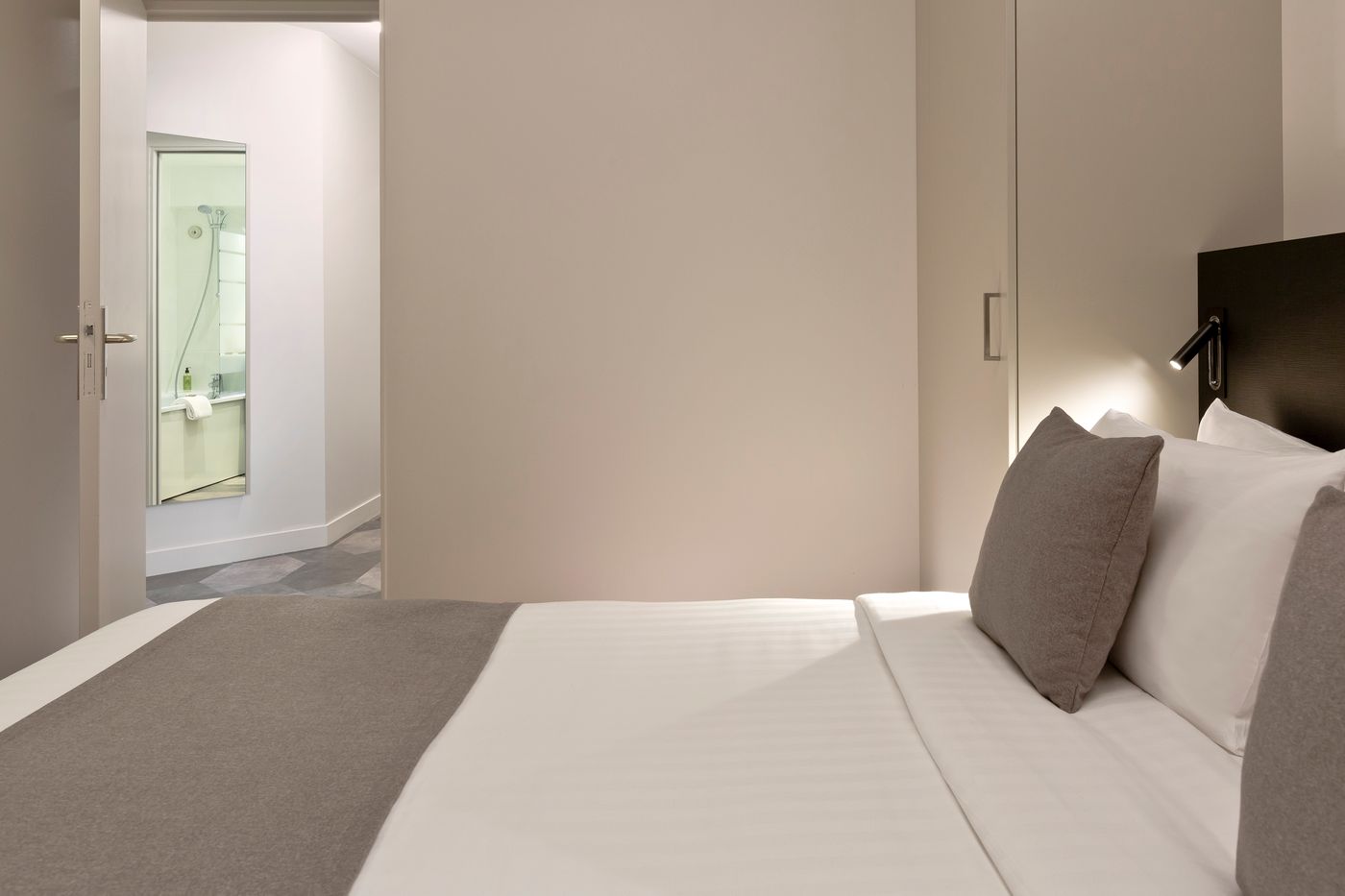 Citadines-Trocadero-Paris-Room-23