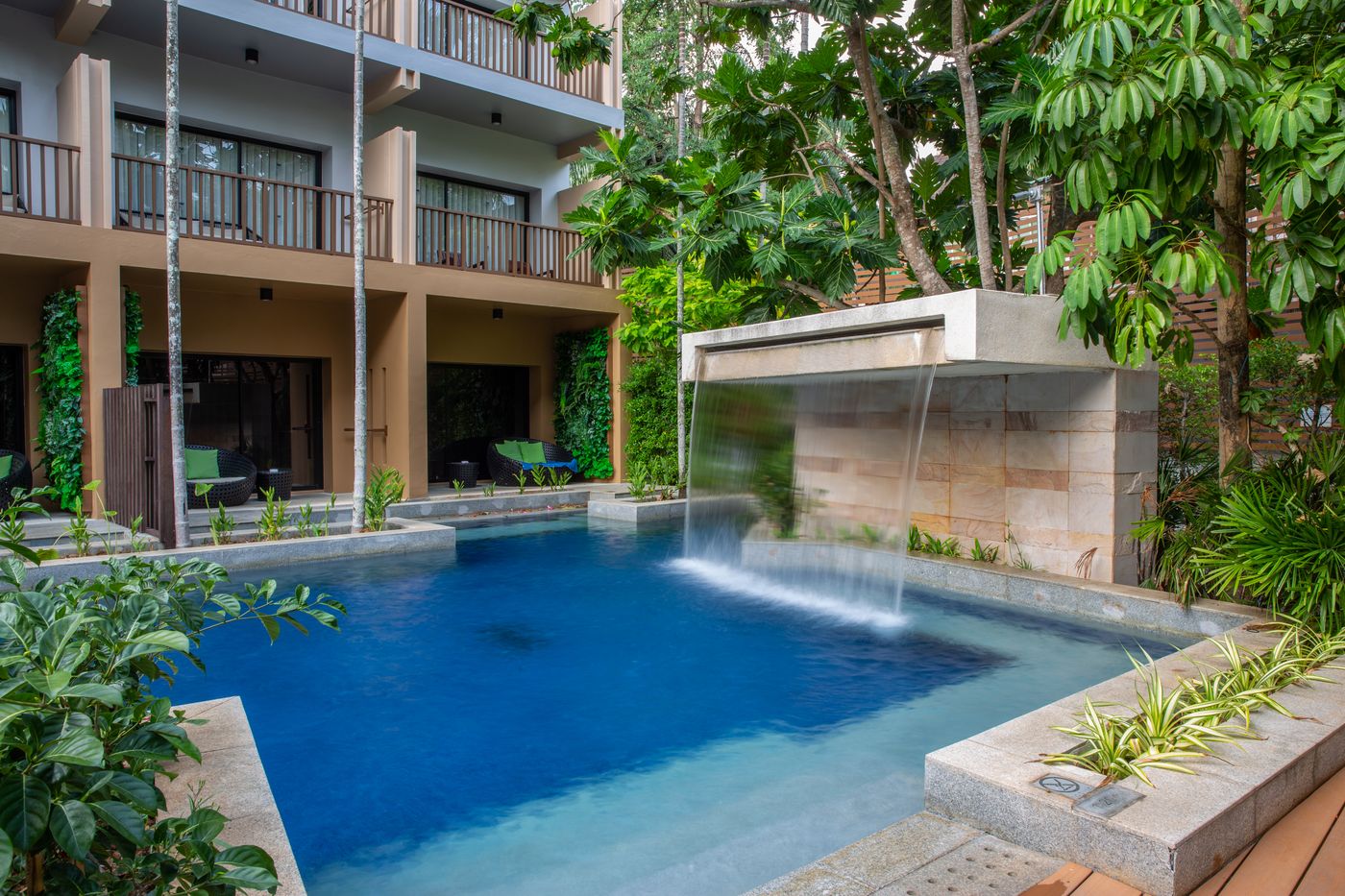 Deevana-Plaza-Krabi-Ao-Nang-Pool-8